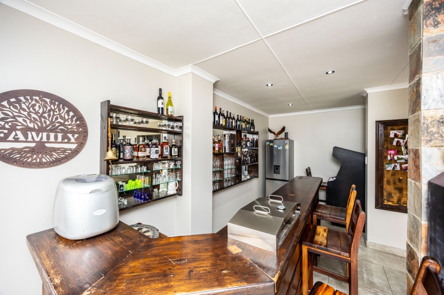 4 Bedroom Property for Sale in Baysville Eastern Cape